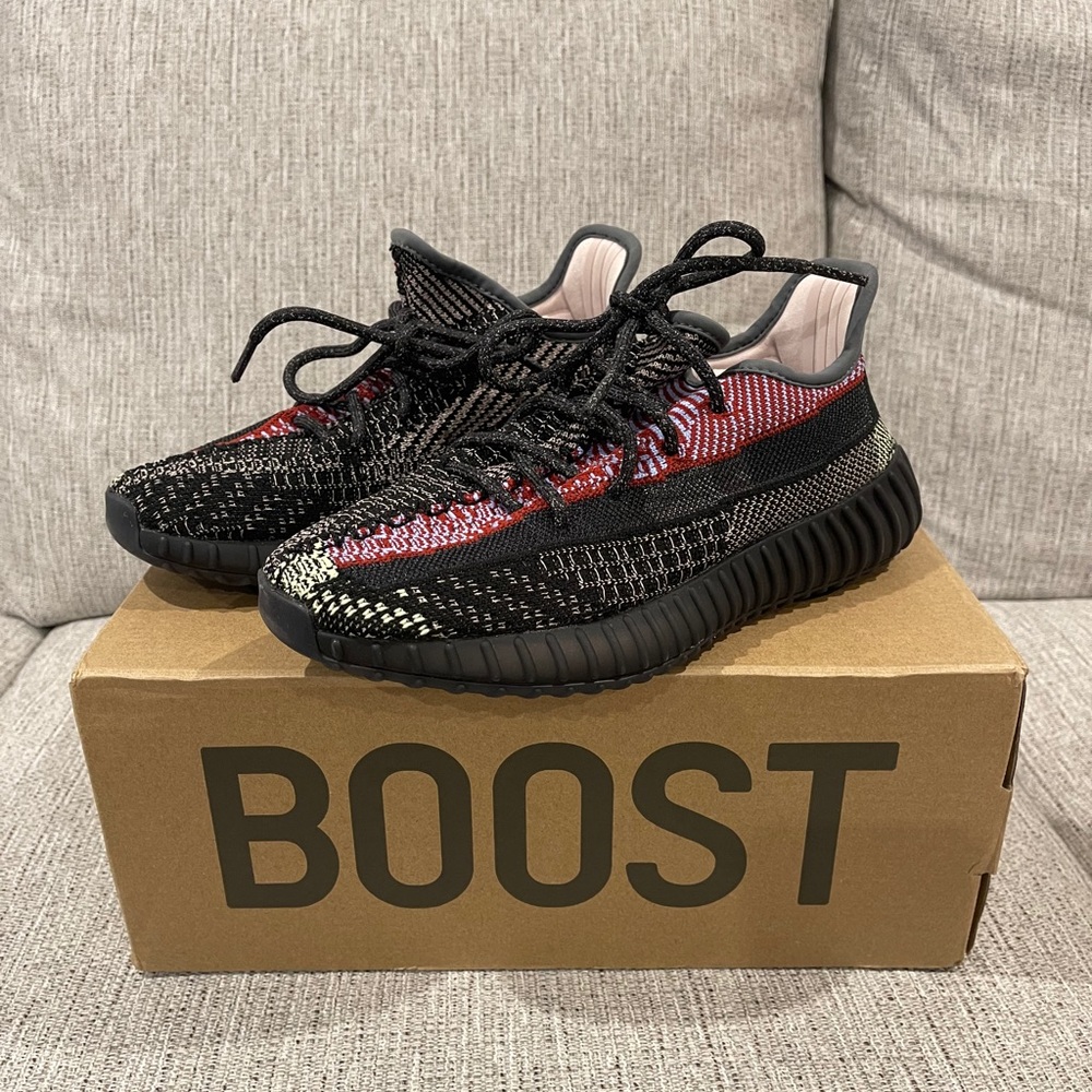 Yeezy boost 350 v2 yecheil size 8us women’s